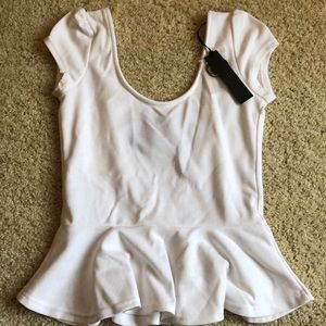 NWT White peplum top w open back
